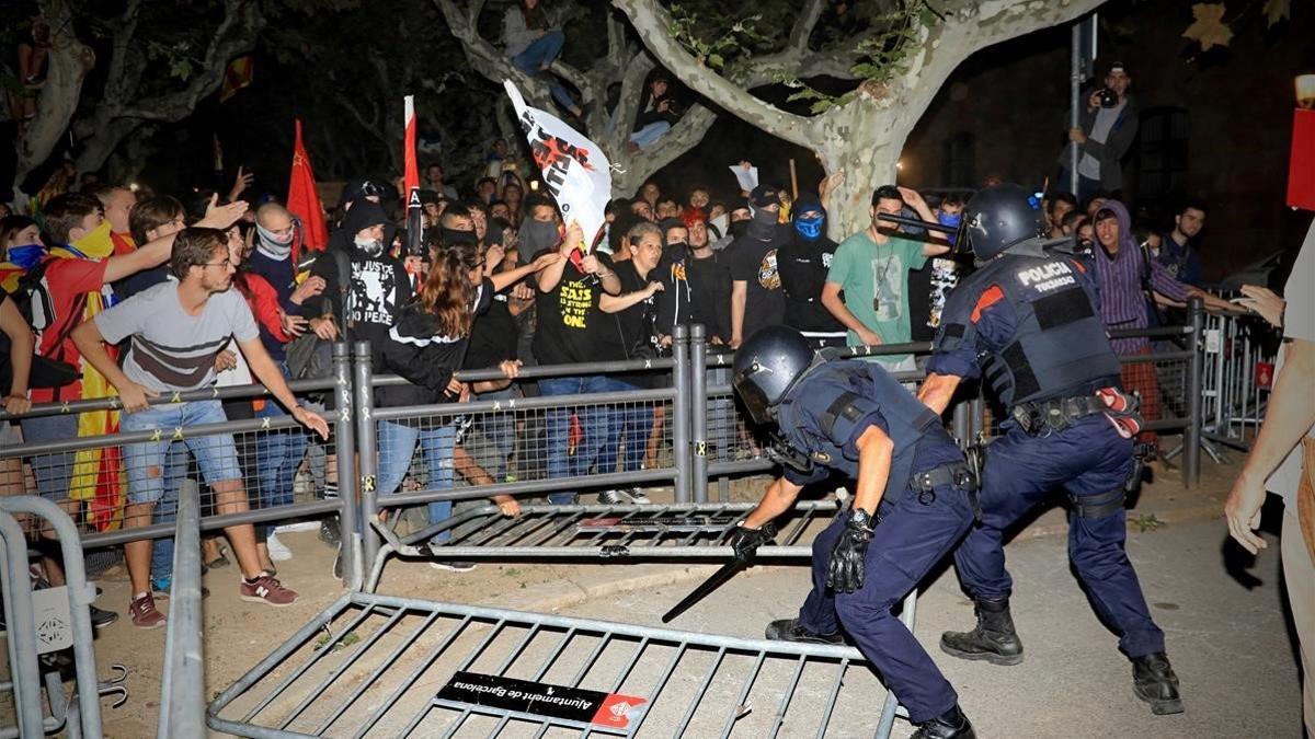 Manifestación de este 1 de octubre frente al Parlament.