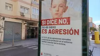 Polémica por una campaña del Ayuntamiento de Almería contra la pederastia: "Con un niño siempre es violación"