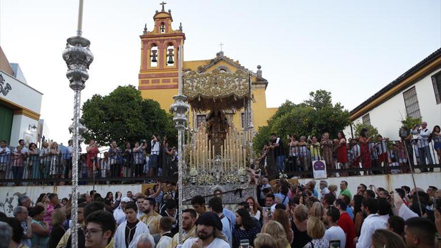 Comienzan las novenas a la Virgen del Carmen