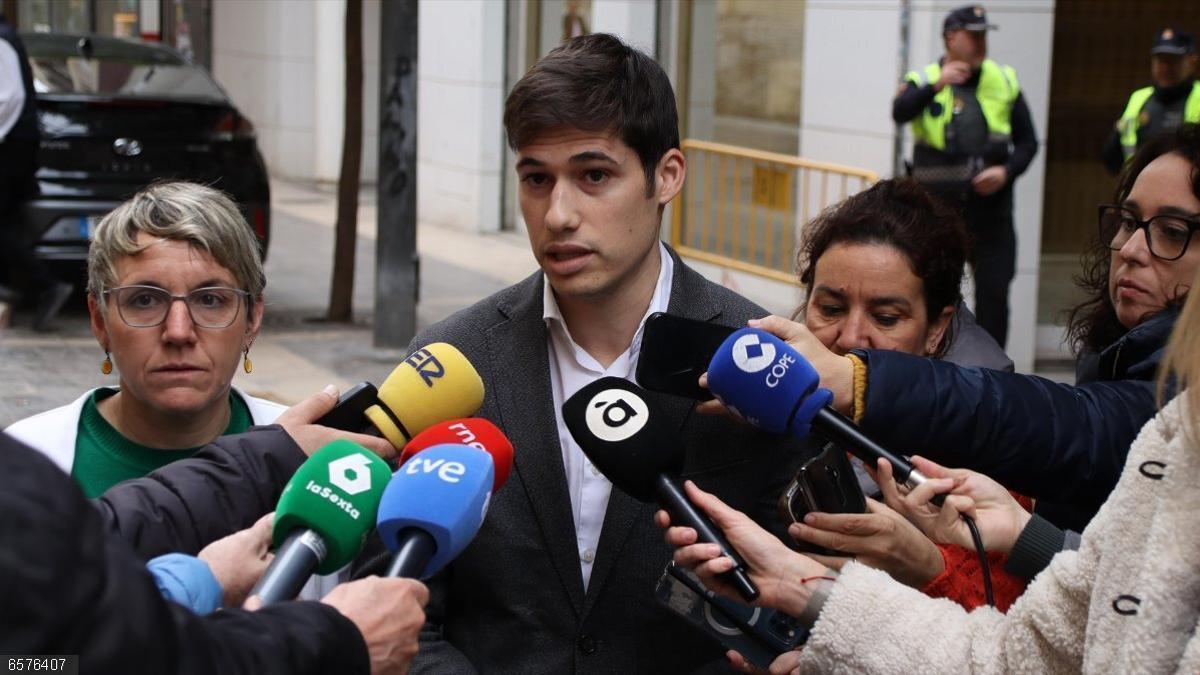 Los portavoces de Compromís y PSPV, Papi Robles y Borja Sanjuan