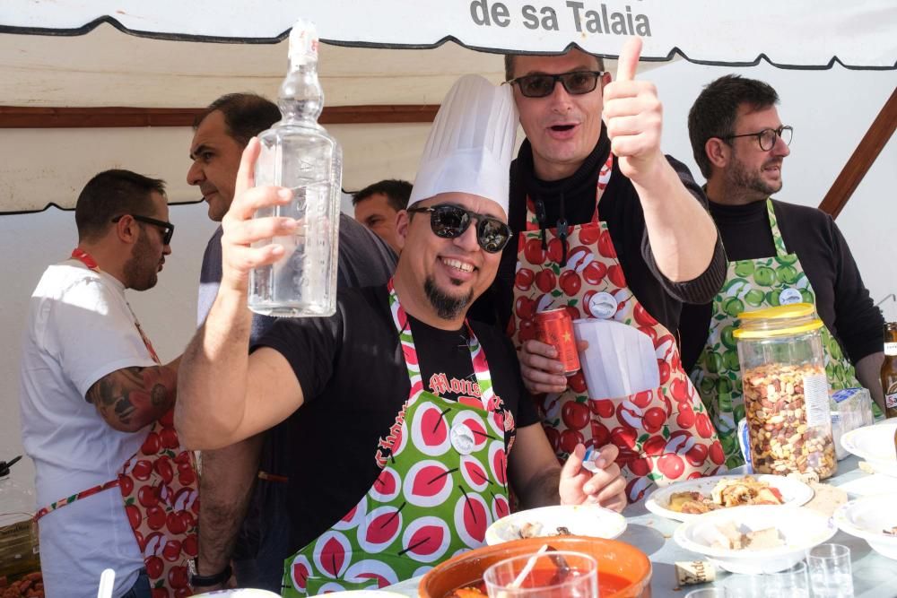 Los vecinos pudieron disfrutar de una tradicional y divertida jornada gastronómica