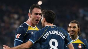 Un cop de cap de Kike García impulsa l’Espanyol a Vigo