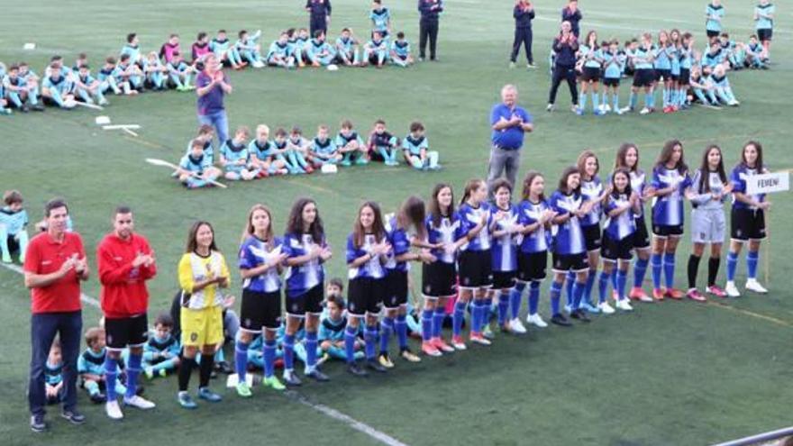 Darrera presentació dels equips al camp de futbol