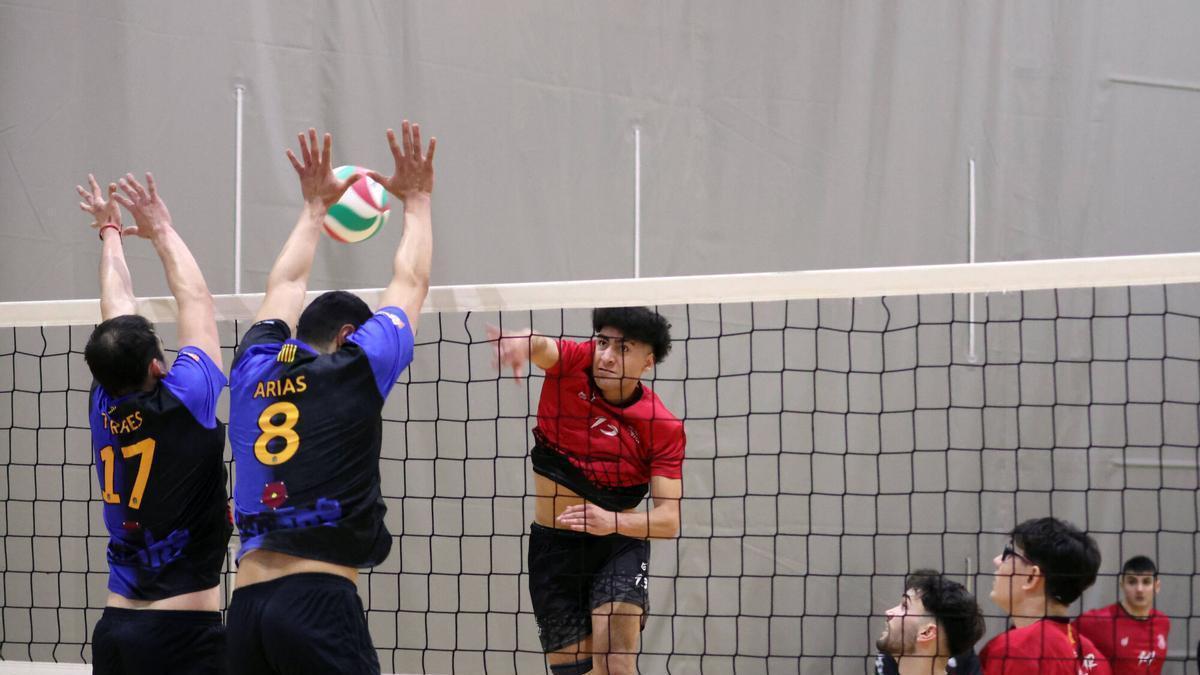 Els jugadors de l'AE Vòlei Manresa van ser molt consistents tot el partit