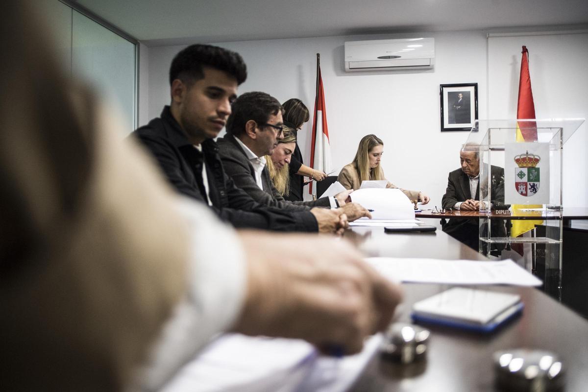 Así fue el acto de reconocimiento de fronteras entre municipios de España y Portugal Así fue el acto de reconocimiento de fronteras entre municipios de España y Portugal