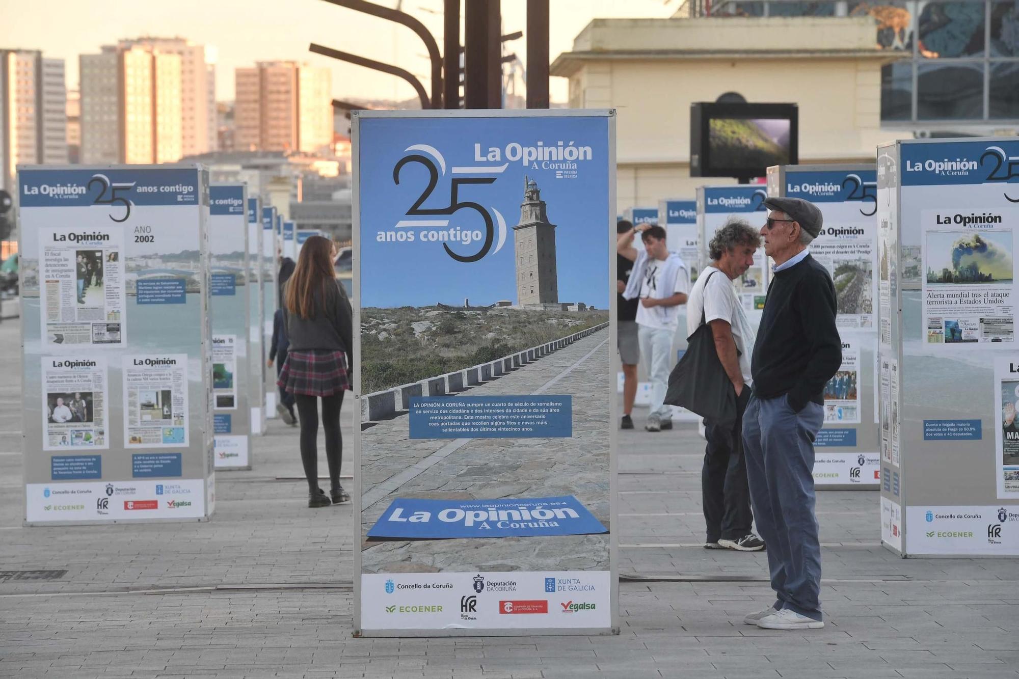 Portadas de los 25 años de LA OPINIÓN decoran la Marina