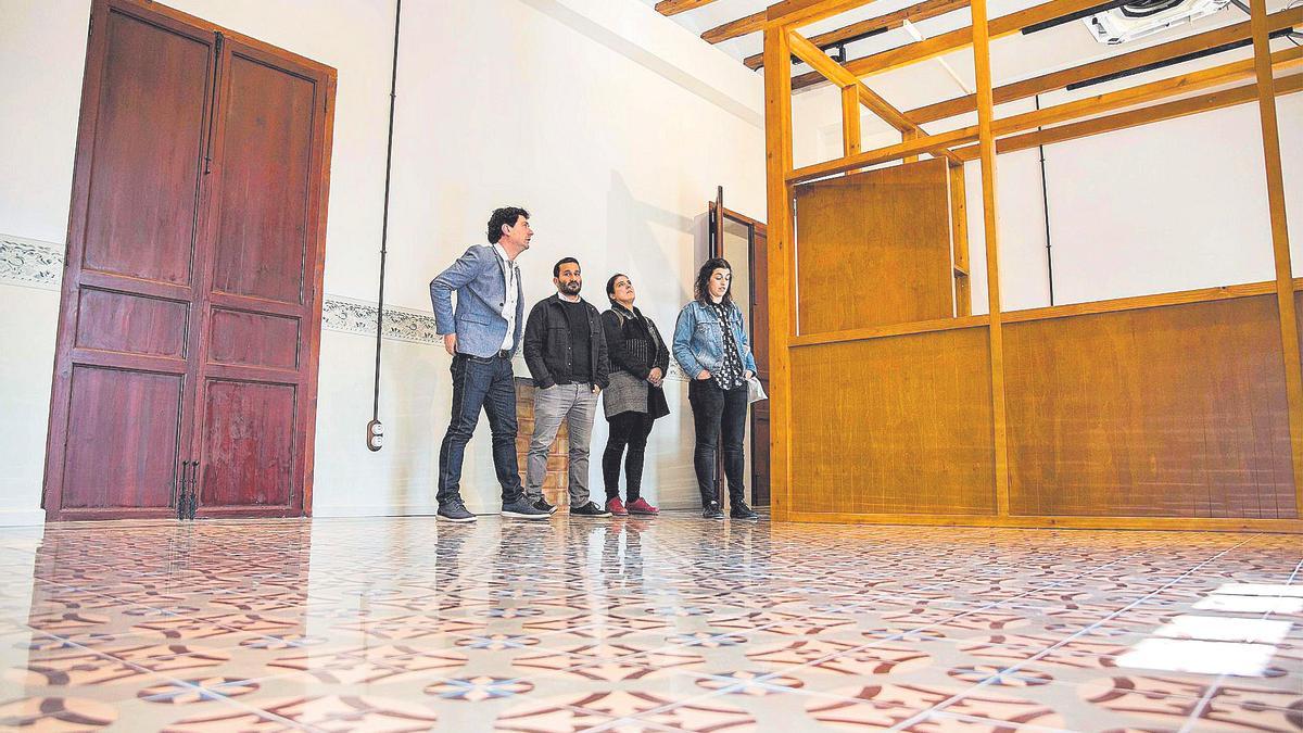 El conseller de Cultura, Vicent Marzà, visitó las obras del Palau-Castell de Betxí, acompañado del alcalde, Alfred Remolar.