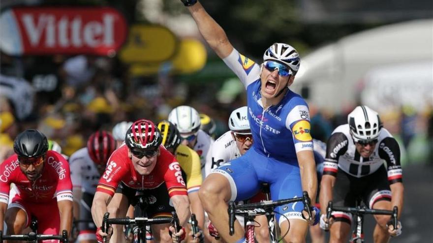 Kittel se hace con su segunda etapa al esprint en el Tour