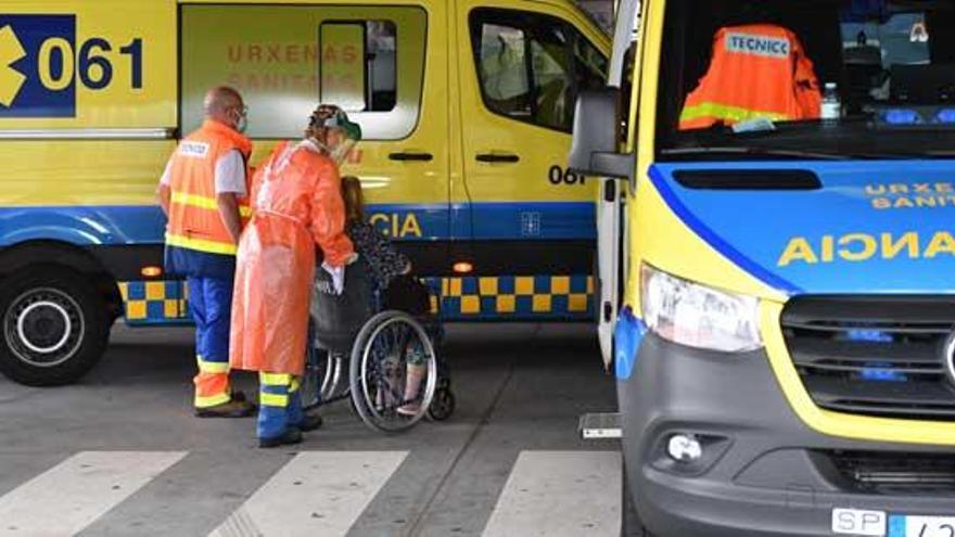 A Coruña lidera el descenso de casos activos