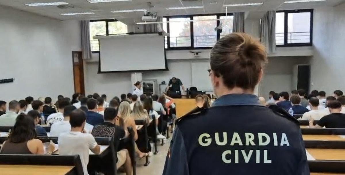 Un total de 360 personas opositan este sábado en Baleares para ingresar en la Guardia Civil