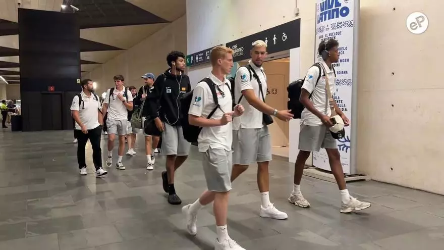 EN VÍDEO |  Llegada de la Selección Española de Baloncesto Masculina a Zaragoza