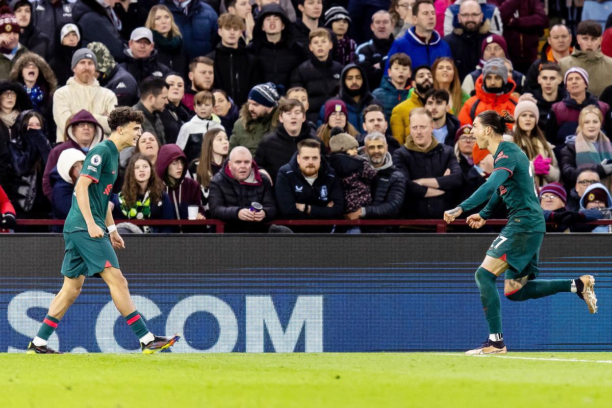 Stefan Bajcetic celebran su gol.