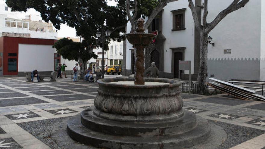 Plaza de Santo Domingo, uno de los lugares donde anidan aves.