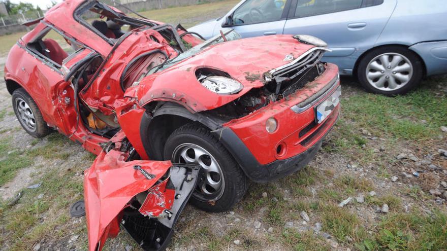 Un joven de 16 años muere en un accidente en A Coruña y otros 4 están graves