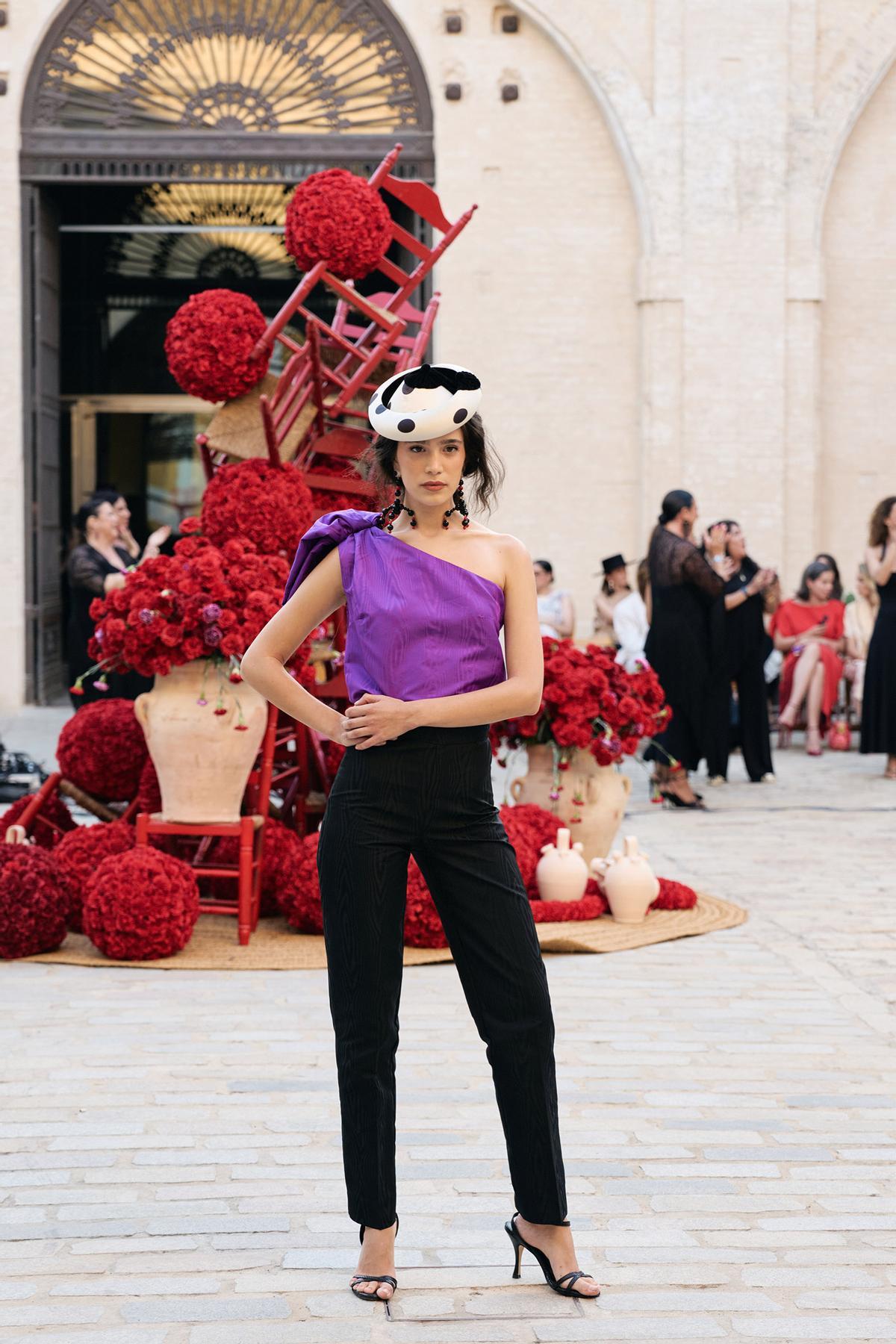 Todas las imágenes del desfile de Fabio Encinar en la Real Fábrica de Artillería de Sevilla