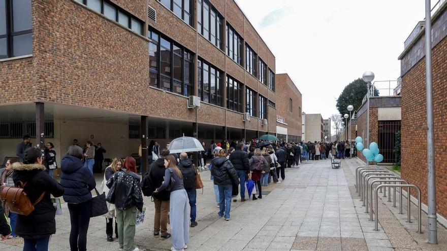 Extremadura busca repetir la adjudicación completa de plazas MIR y retener residentes con contratos de hasta tres años