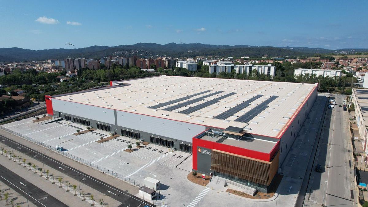 El nuevo centro logístico de Penguin en Barcelona.