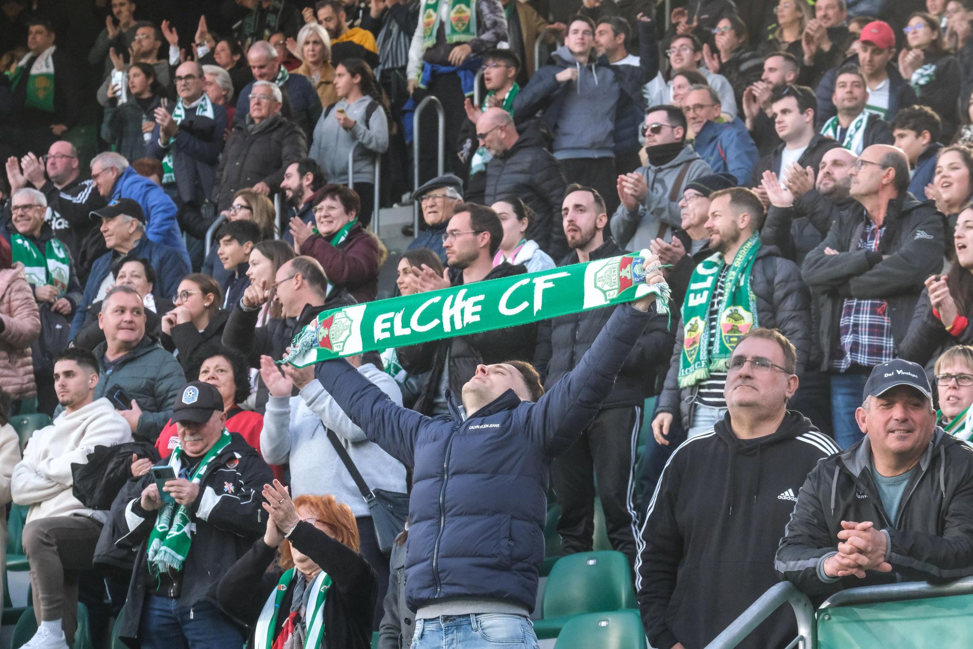 Las mejores imágenes de la primera victoria del Elche en La Liga