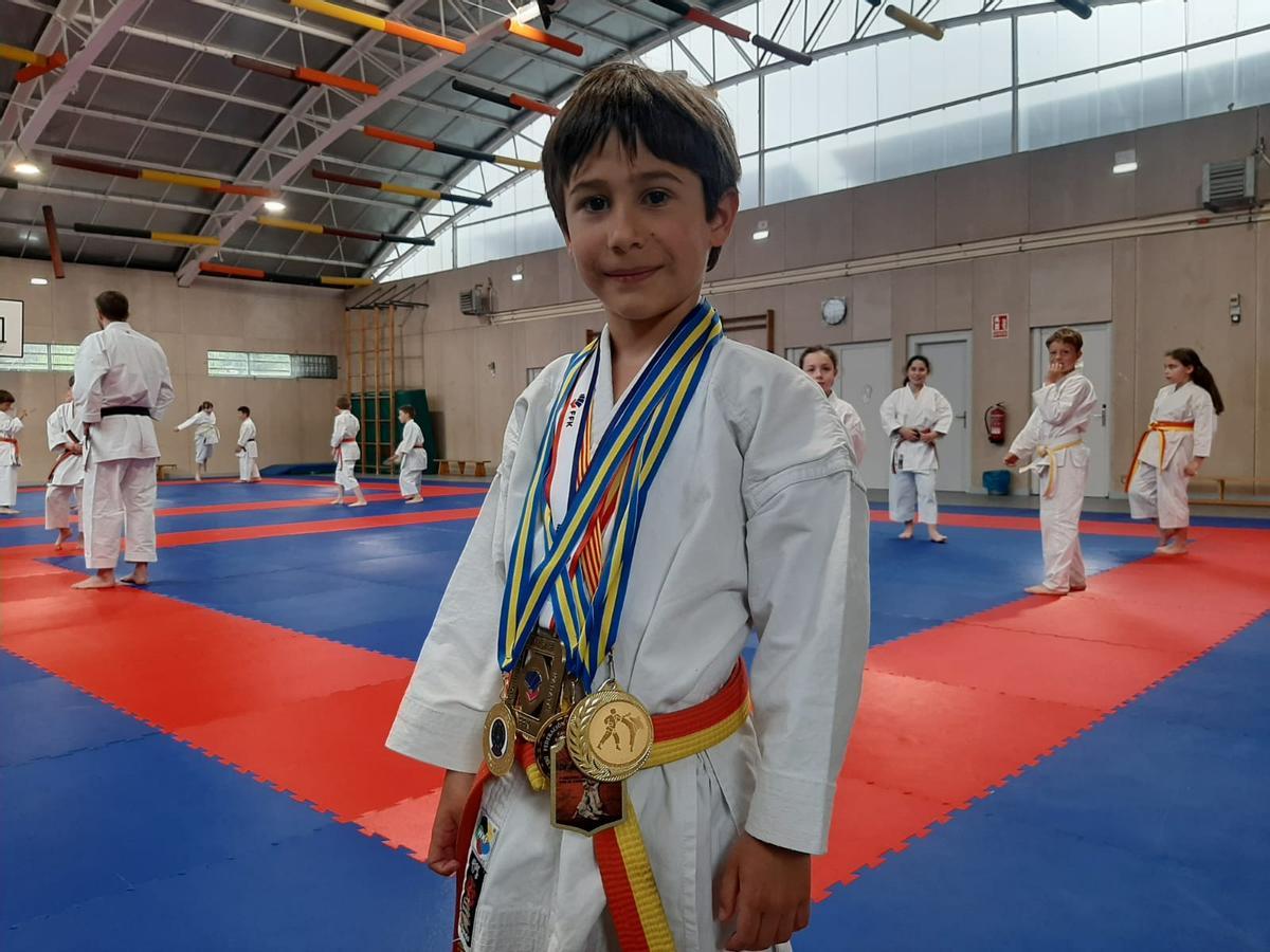 Mael Vidal, con sus preseas