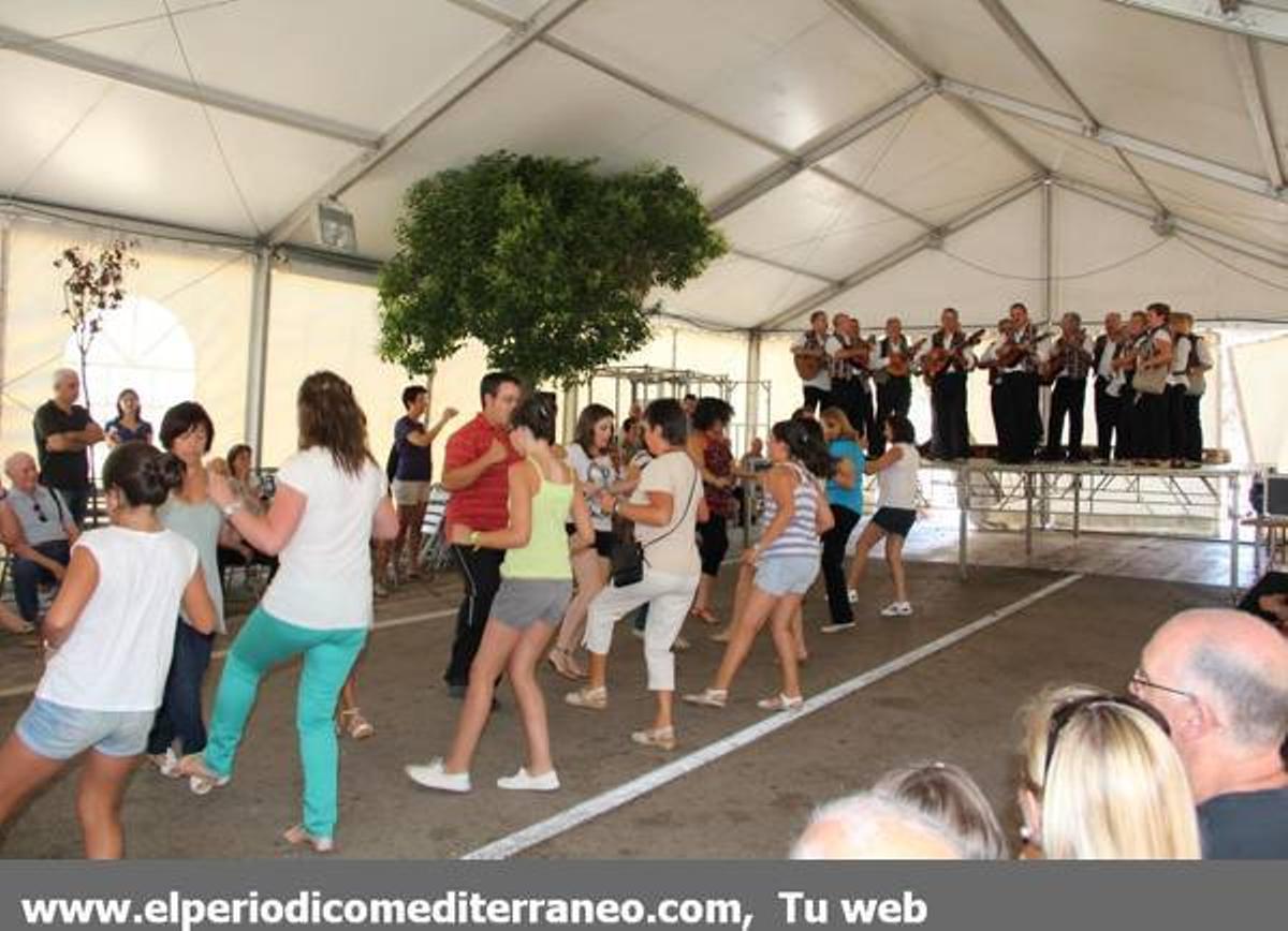 GALERÍA DE FOTOS - Xocolatada a les Fonts del Llosar i actuació de la Rondalla