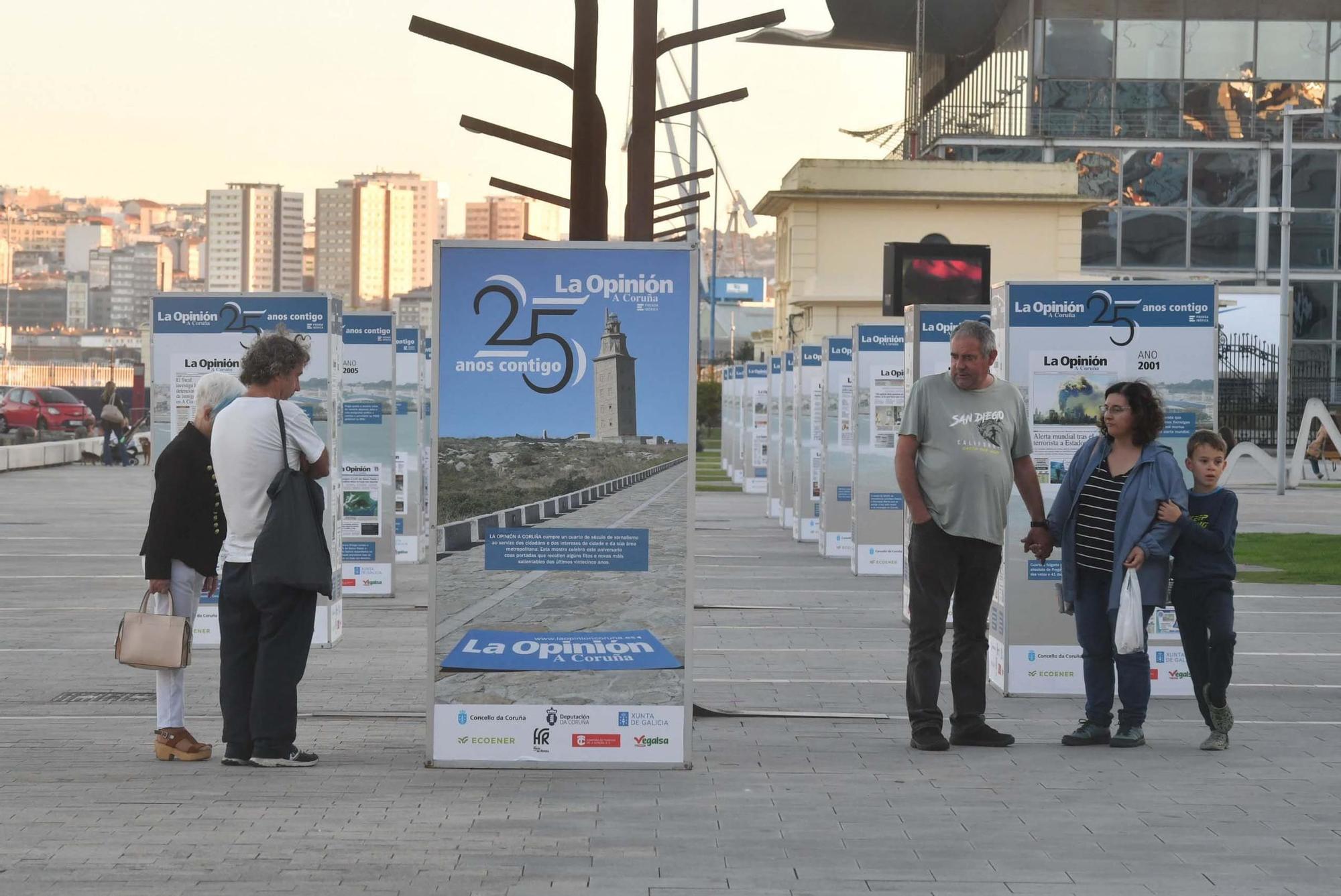 Portadas de los 25 años de LA OPINIÓN decoran la Marina