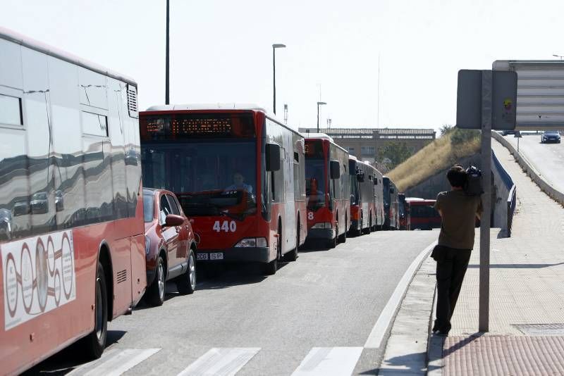 Fotogalería: Comienza la huelga del bus