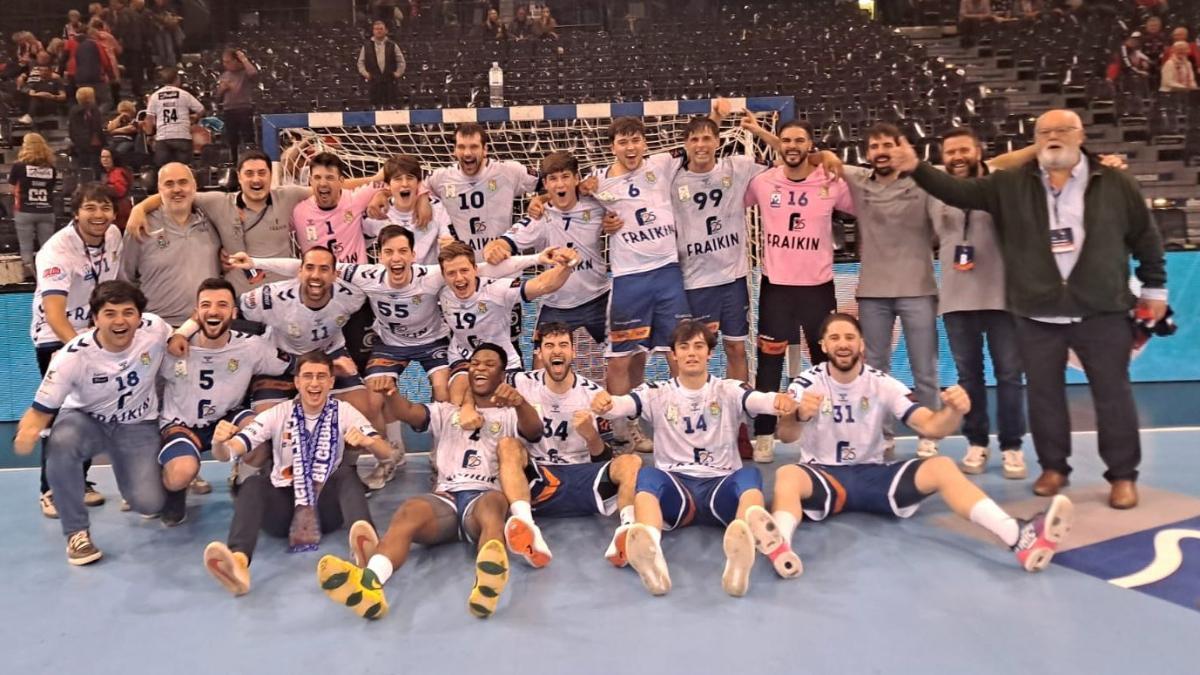 El Fraikin Granollers celebró su proeza en el Flens-Arena