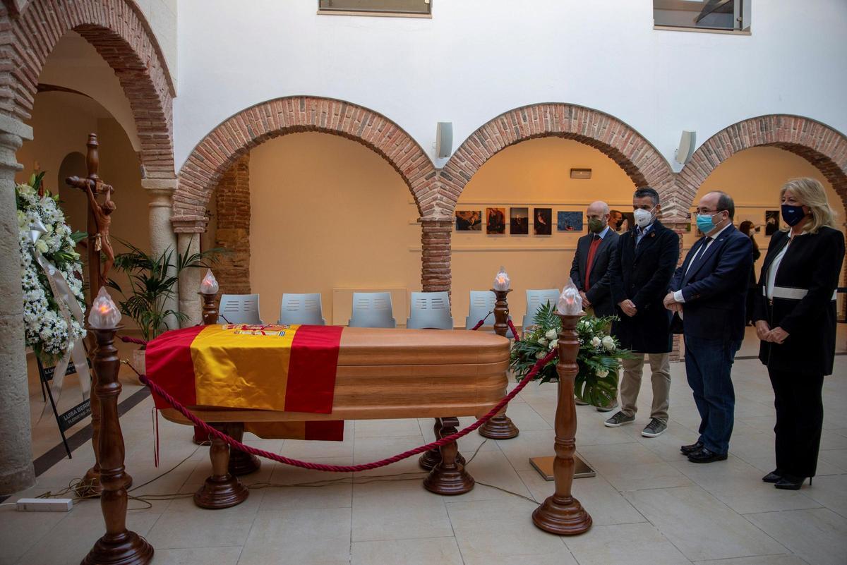 Capilla ardiente de Manolo Santana.