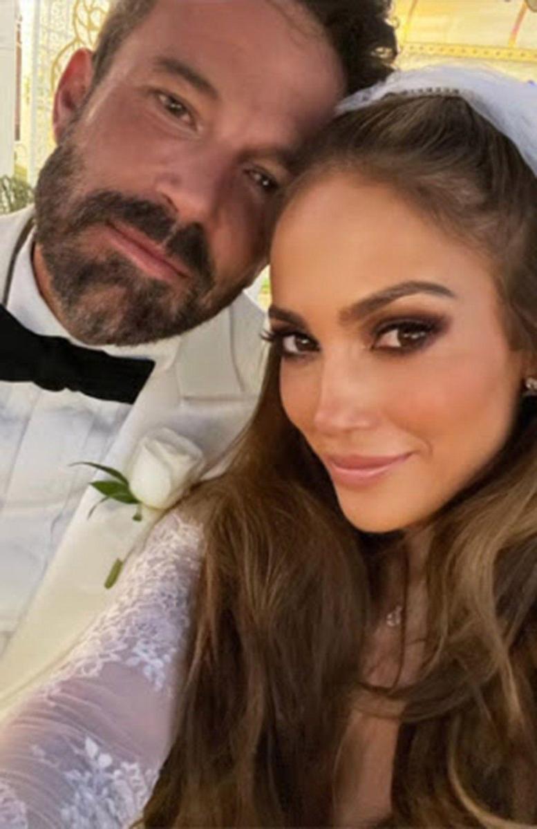 Selfie de Jennifer Lopez y Ben Affleck el día de su boda