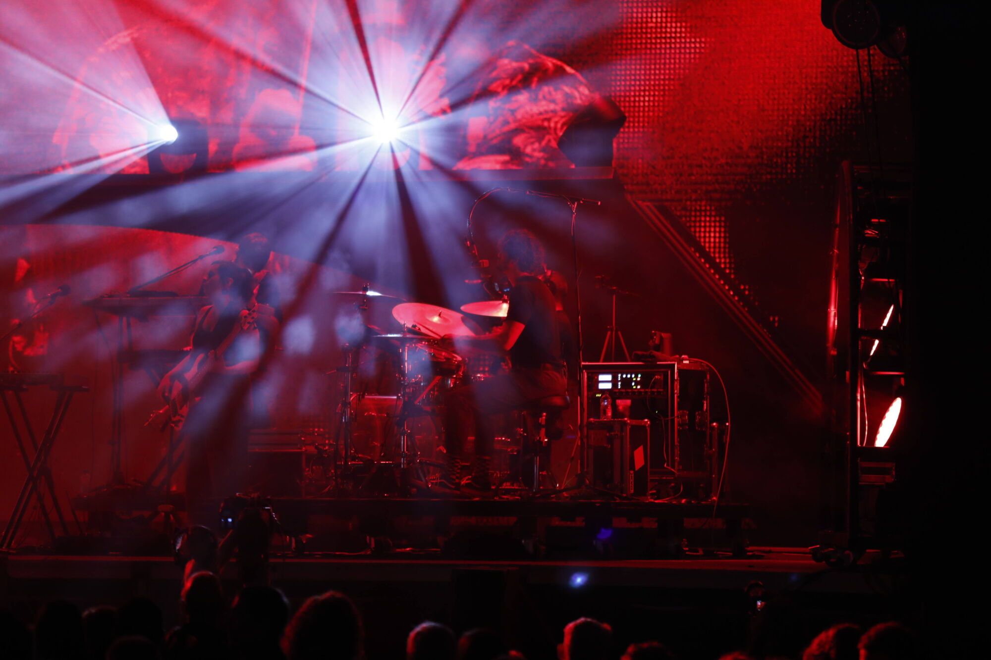 EN IMÁGENES: Concierto de Izal por las fiestas de San Mateo en Oviedo