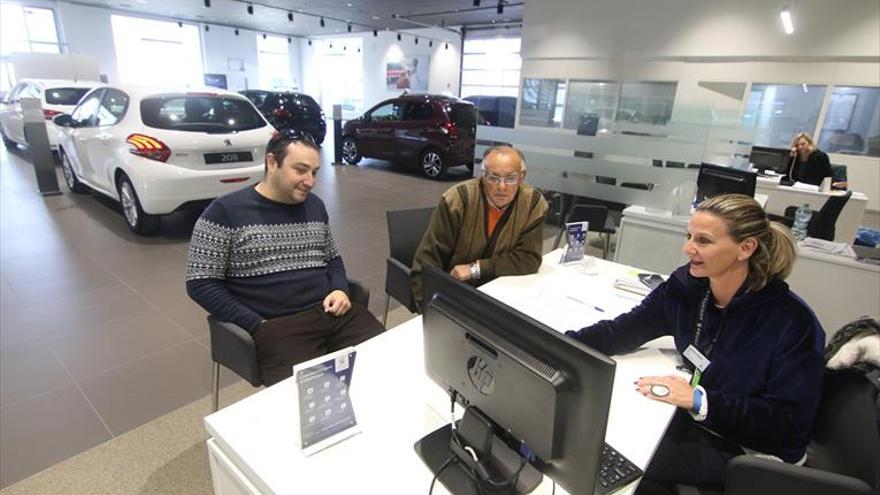 Las matriculaciones de coches bajaron un 11,54% en el primer trimestre