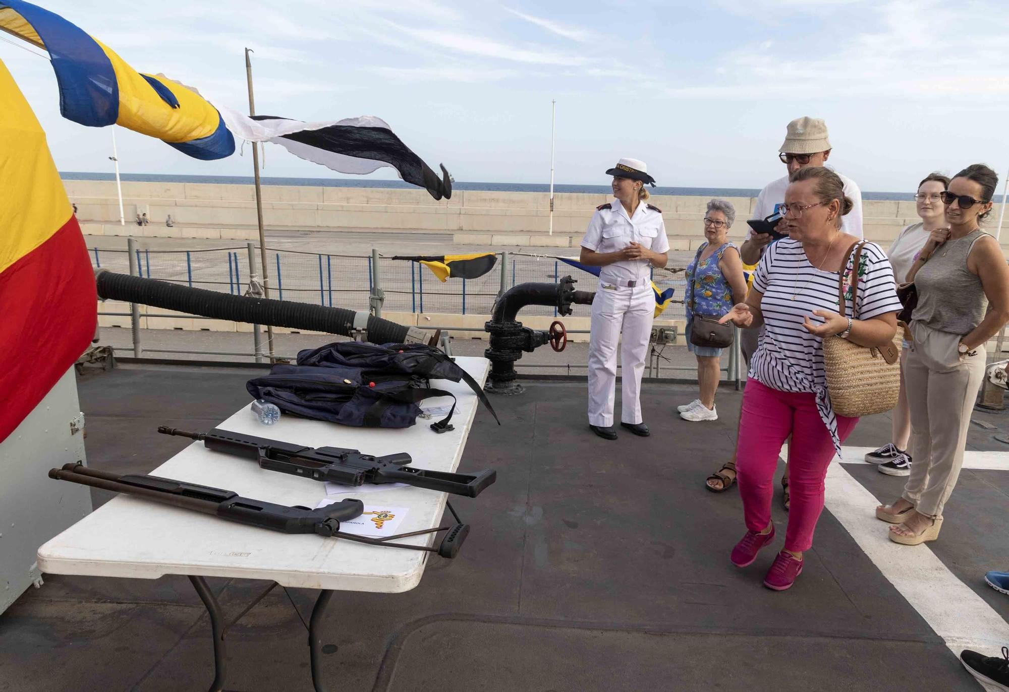 El patrullero "Infanta Cristina" se despide de Alicante tras 43 años al servicio de la Armada Española