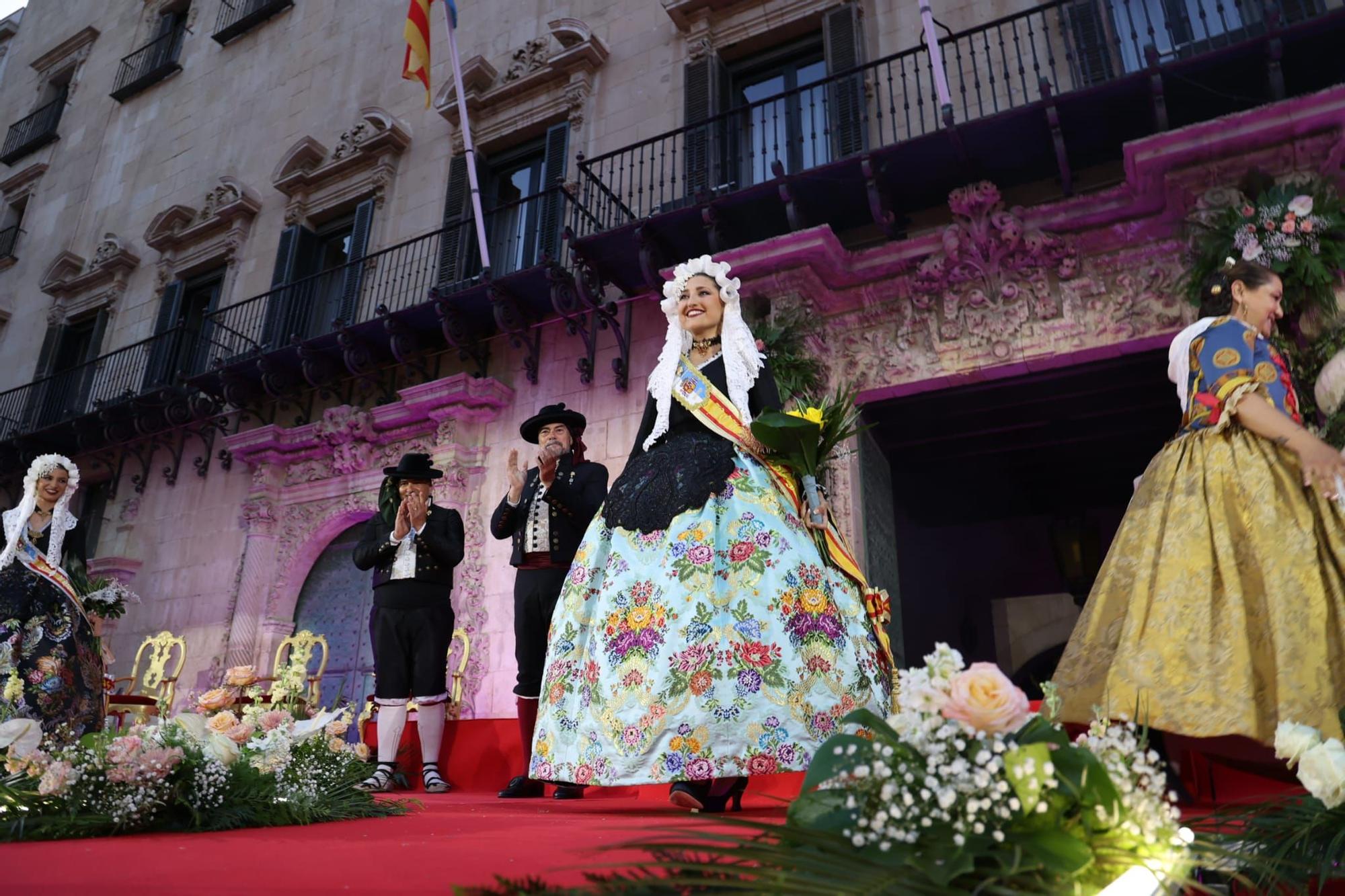 Las Hogueras de Alicante ya tienen proclamadas a la Bellea del Foc y a sus damas de honor