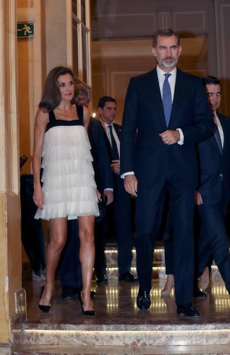 La Reina Letizia, con un diseño de Teresa Helbig