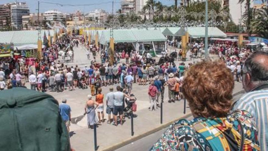 Torrevieja abre a las 21 horas la renovada Feria de Sevillanas con nuevos organizadores