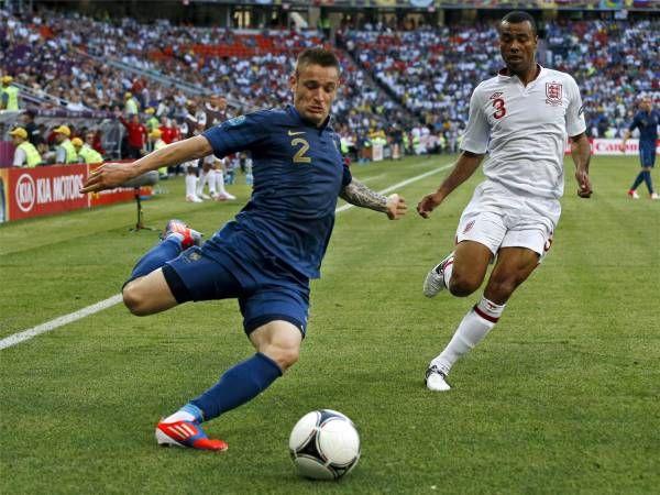 El partido Francia 1 - Inglaterra 1, en imágenes