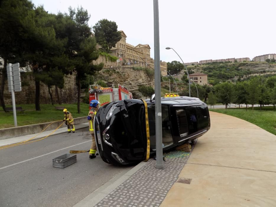 Aparatós accident al carrer de Sant Marc, a Manresa