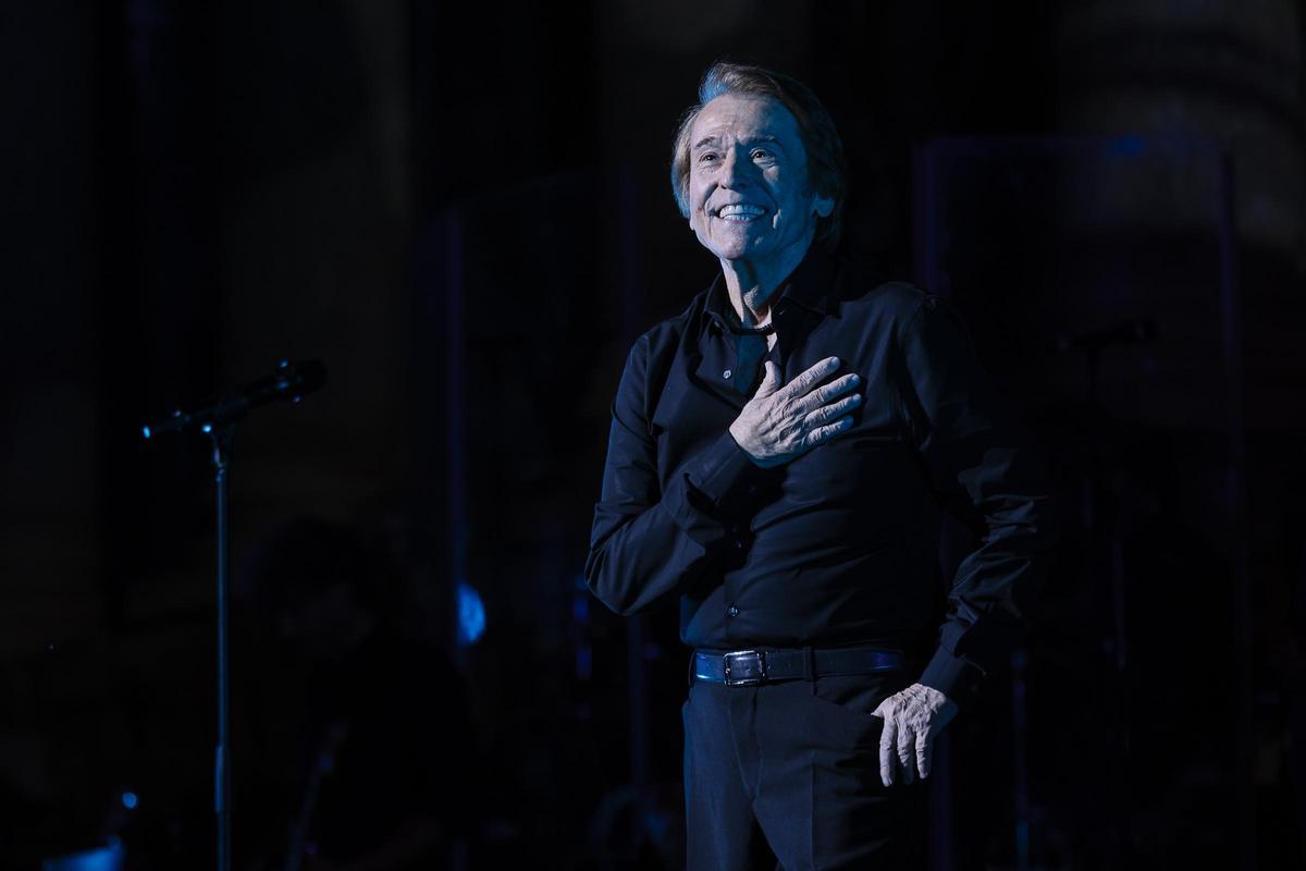 Las imágenes del concierto de Raphael en Mérida