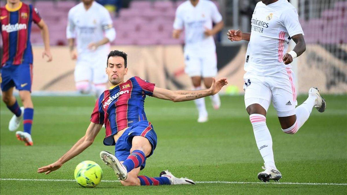 Busquets jugó contra el Madrid