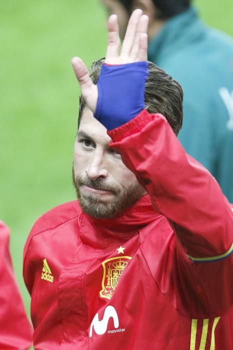 Entrenamiento de la selección española en El Molinón.