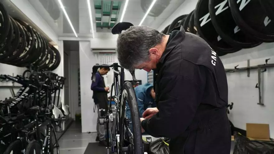 A Coruña se prepara para acoger la contrarreloj que da inicio a O Gran Camiño