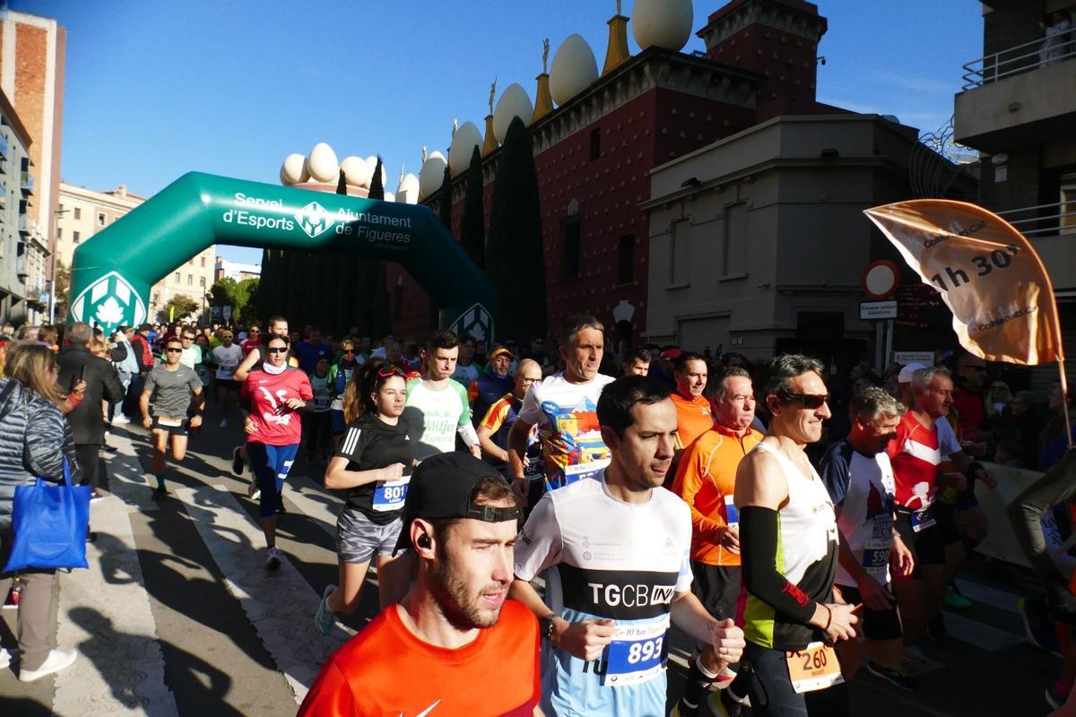 Els participants en l'inici de la cursa.