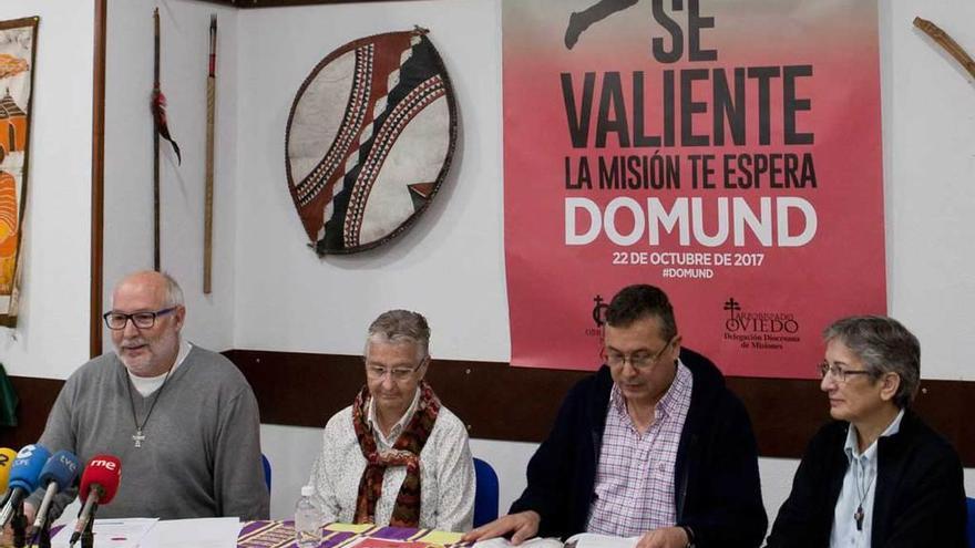 Por la izquierda, Pedro Tardón, Alejandrina Solís, Rolando Ruiz y Pilar Bobes durante la presentación de la campaña del Domund.