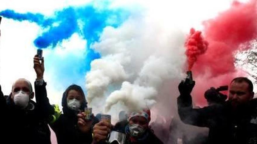 Continuen les manifestacions violentes a França