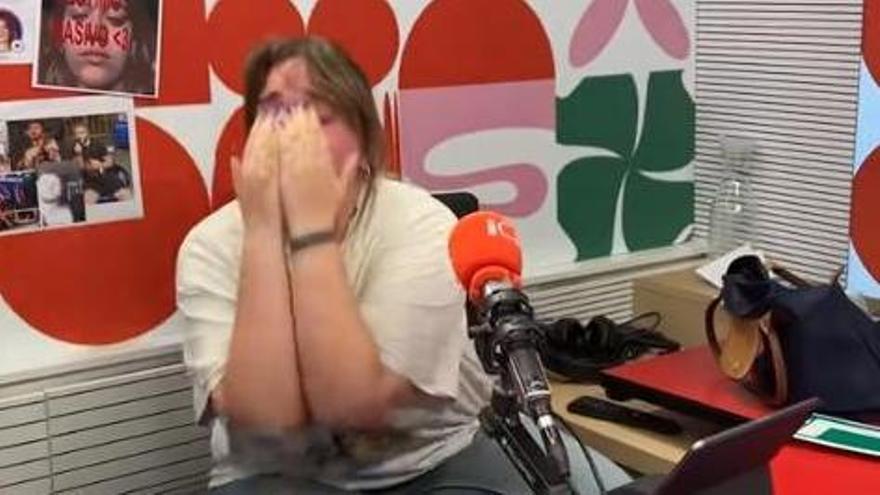 La creadora de contingut Gal·la Castellort durant el procés per aconseguir entrades per al concert d'Oques Grasses