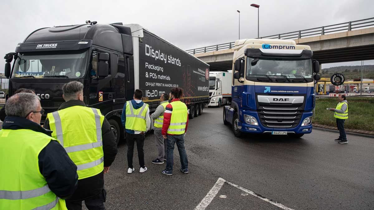 Huelga de transporte de mercancías en Llers, cerca de La Jonquera