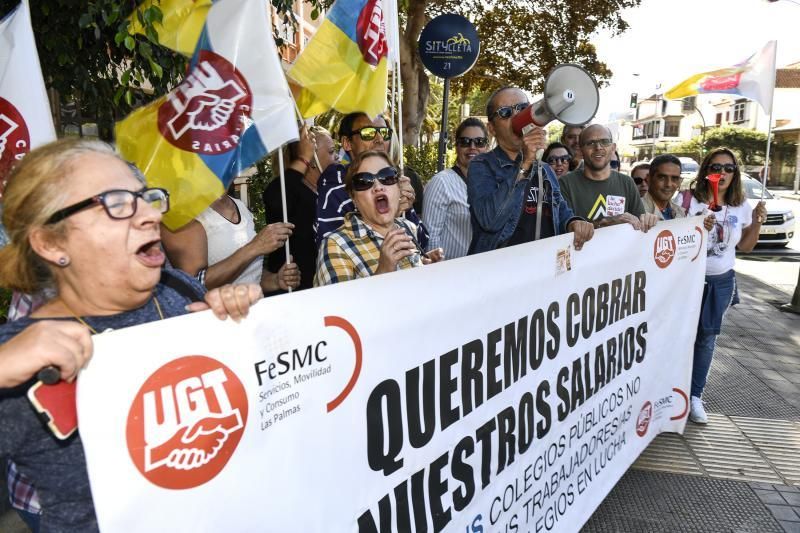 LAS PALMAS DE GRAN CANARIA  05-12-2018 LAS PALMAS DE GRAN CANARIA.  ManifestaciÓn de trabajadores de limpieza de RALONS delante de las Oficinas Municipales.  FOTOS: JUAN CASTRO  | 05/12/2018 | Fotógrafo: Juan Carlos Castro