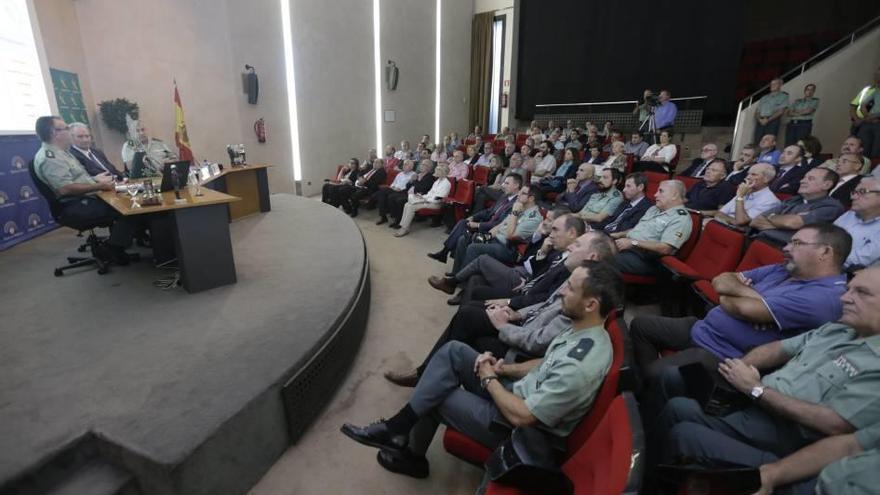 La exposición fue seguida con detenimiento por el público en el Club Diario de Mallorca.