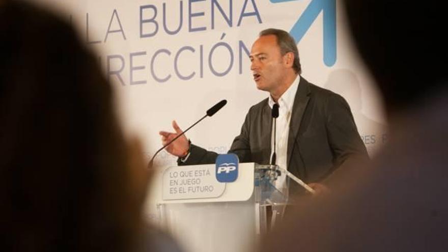 El presidente de la Generalitat, Alberto Fabra, durante un mitin.