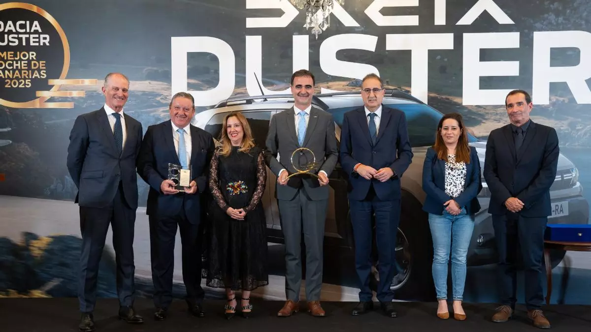 El Duster, coronado como 'Mejor coche de Canarias'